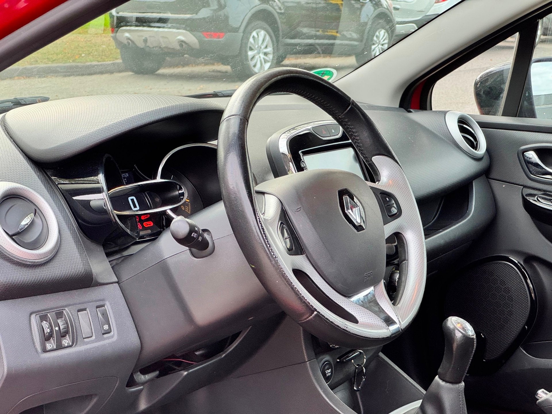 Renault Clio 0.9 TCe Expression|RIJD SCHAKELT PERFECT, Voorwielaandrijving, 540 kg, 23 km/l, Origineel Nederlands
