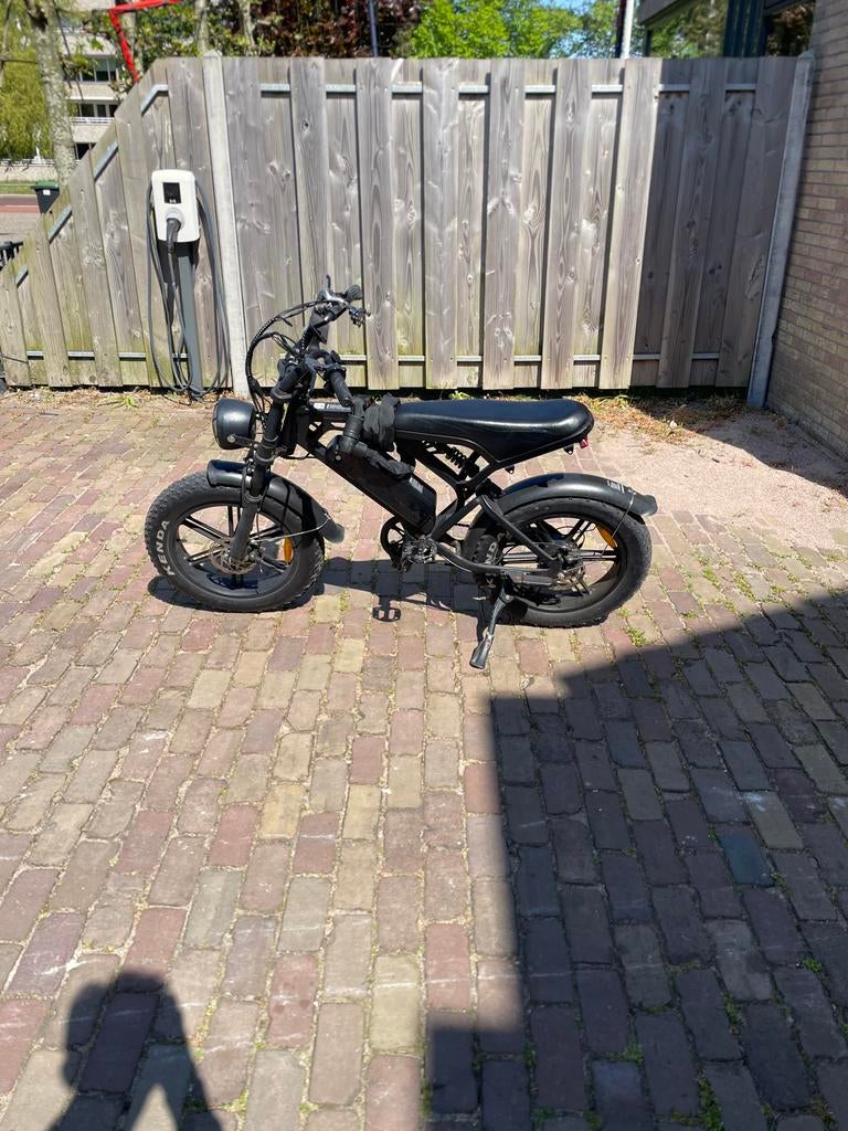 Ouxi V20 met gashendel en gratis ART 3 slot, Zo goed als nieuw, 59 cm of meer, 30 tot 50 km per accu, Ophalen