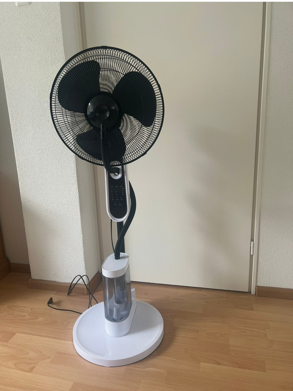 Ventilator stand met vernevelingsfunctie, Ophalen, Zo goed als nieuw, Plafondventilator