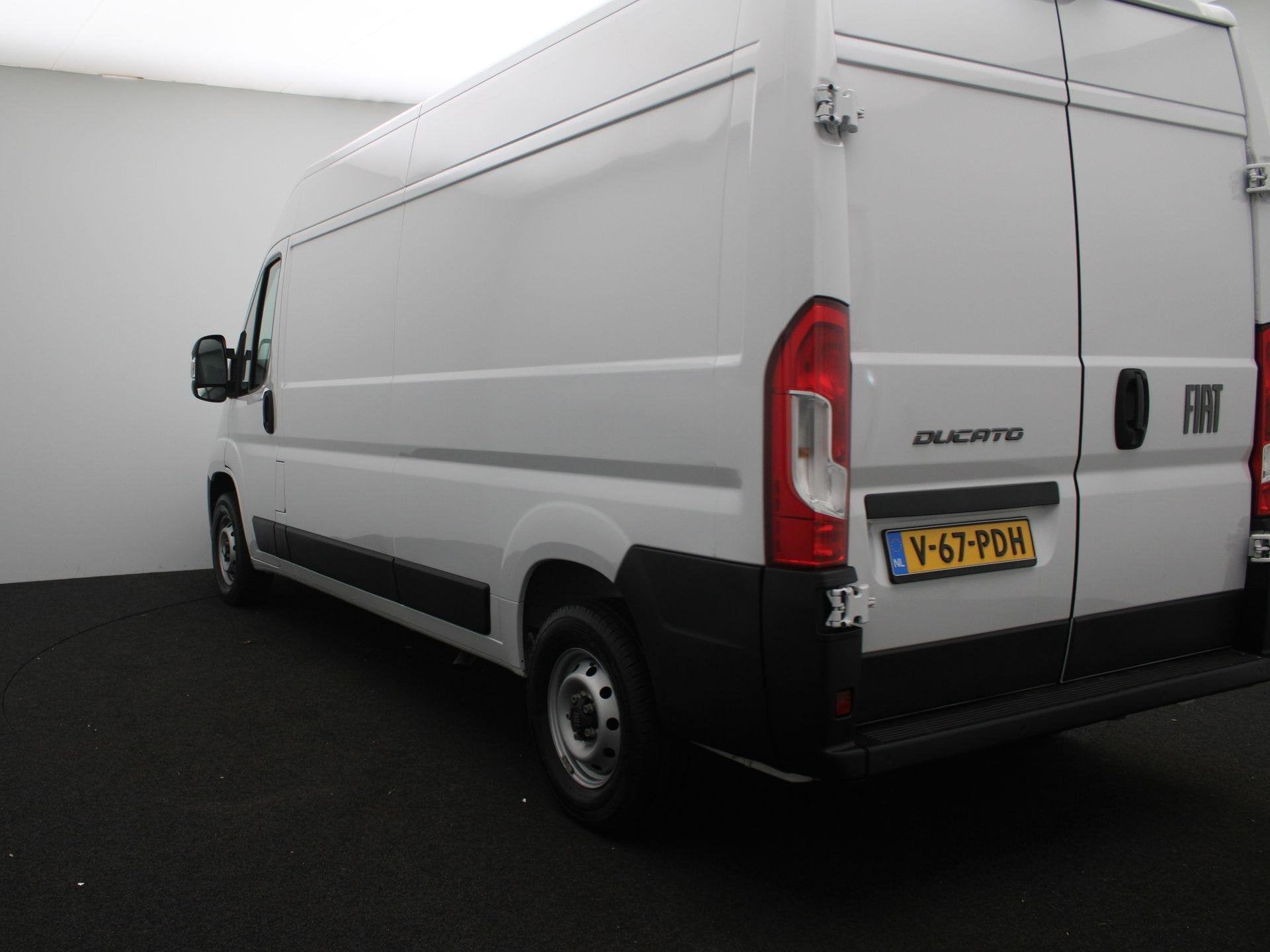 Fiat Ducato 2.2 MultiJet 140 S&S L3H2 3.5t, Auto's, Voorwielaandrijving, Stof, Gebruikt, Euro 6