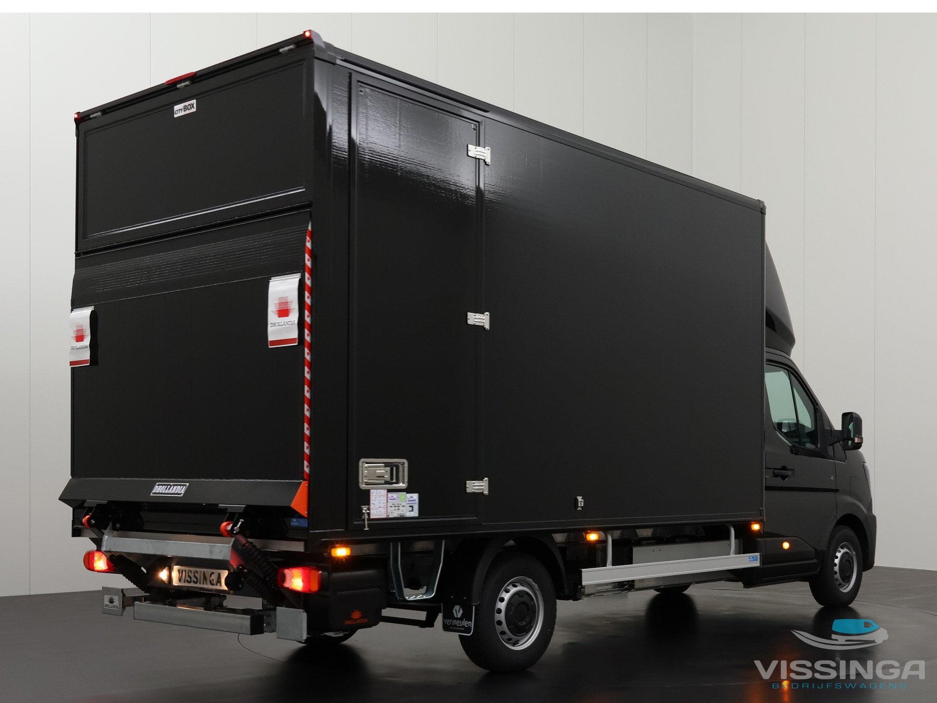 Renault Master E-Tech Bakwagen zwart 420x211x232 (20.5m3) 87, Auto's, Dealer onderhouden, Stof, Huisgarantie, 143 pk