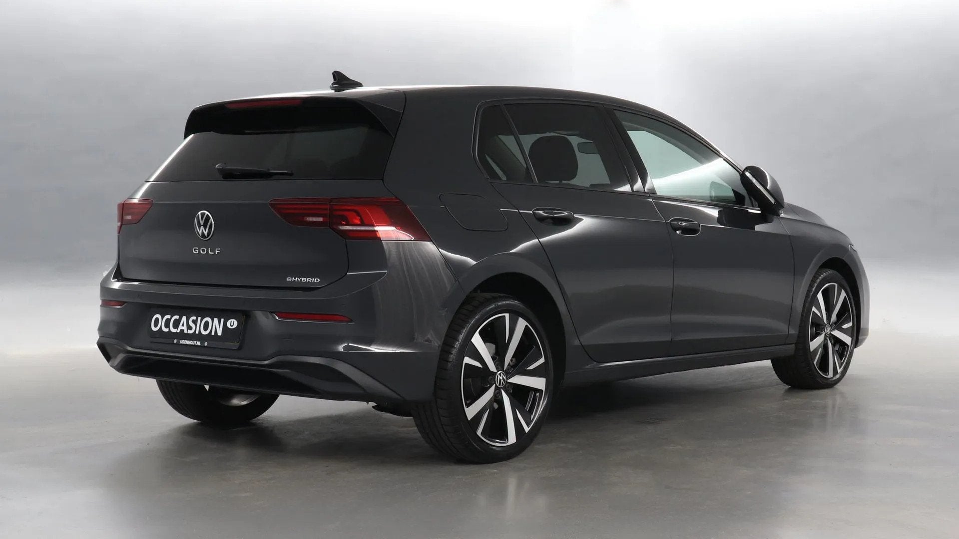 Volkswagen Golf 1.5 eHybrid 204pk Life Edition DSG, Origineel Nederlands, Bedrijf, 1700 kg, Zilver of Grijs