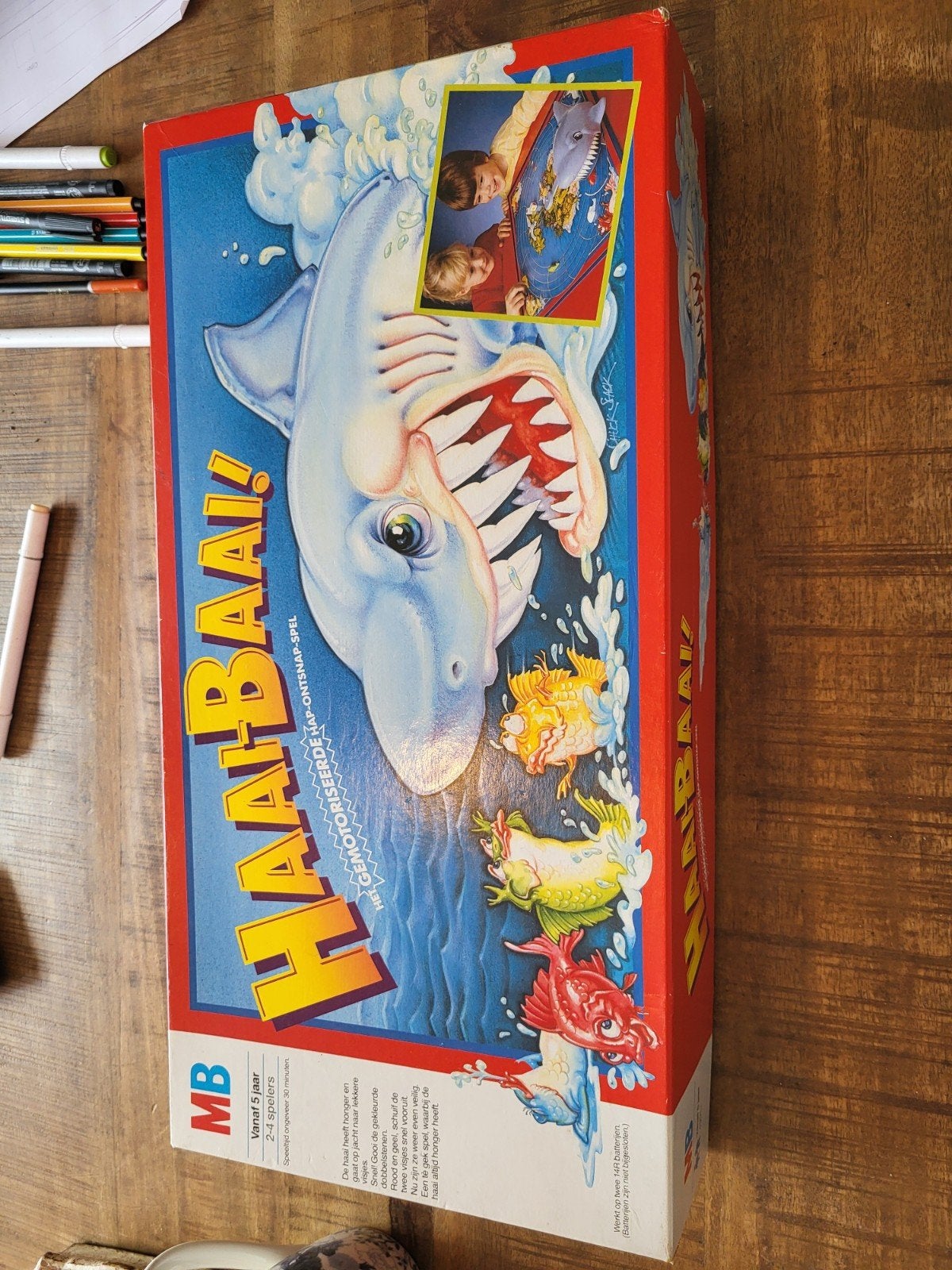 Haaibaai! Bordspel van MB - Compleet en in goede staat, Hobby en Vrije tijd, Drie of vier spelers, Ophalen of Verzenden, Gebruikt