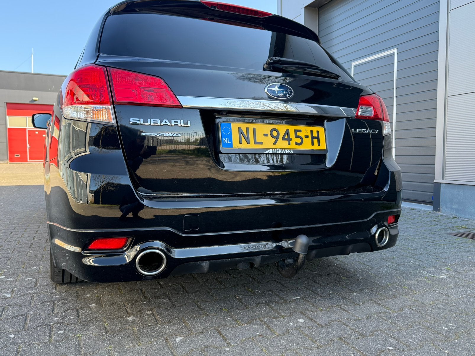 Subaru Legacy 2.5 sport 2013 Zwart, Auto's, Subaru, Euro 5, 1800 kg, Zwart, 4 cilinders