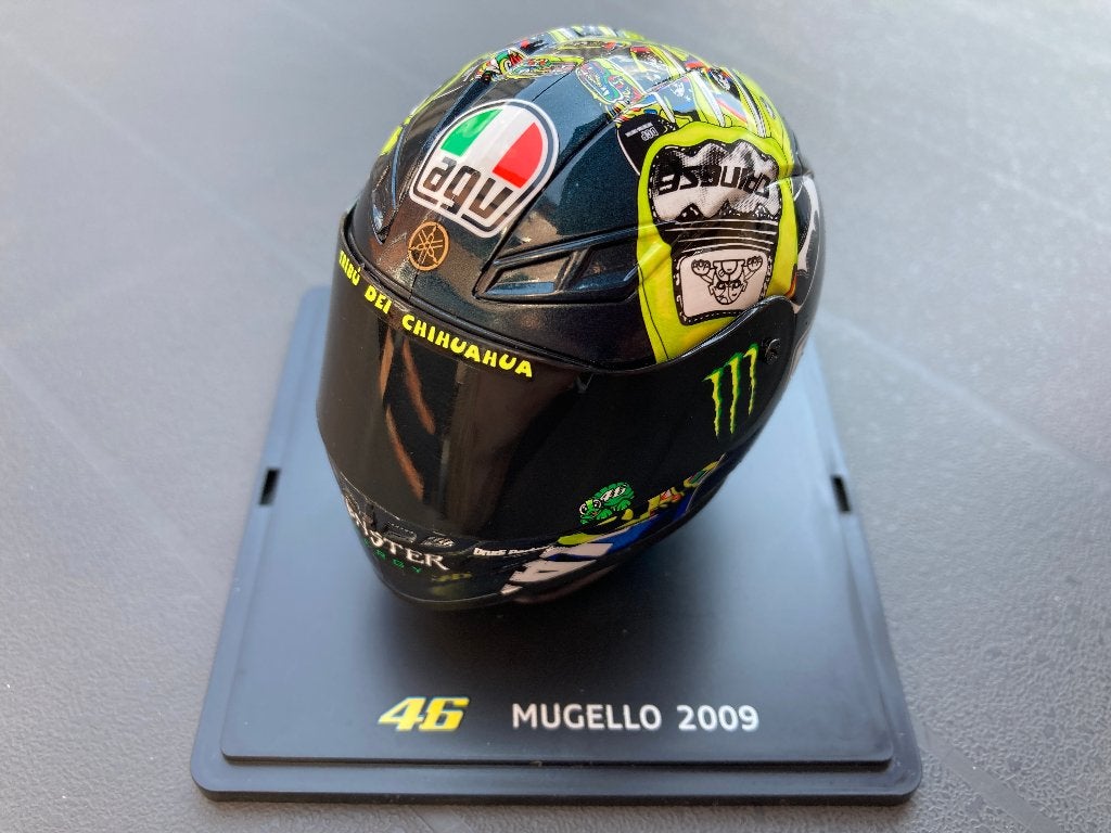 ✅ Valentino Rossi 1:5 helm Mugello 2009 Yamaha YZR-M1 MotoGP, Verzamelen, Automerken, Motoren en Formule 1, Ophalen of Verzenden