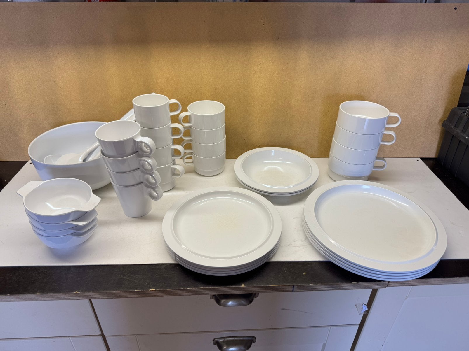 Mepal wit 4-persoons servies (32-delig)., Ophalen, Gebruikt