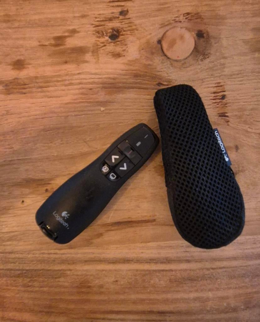 Logitech R400 Draadloze Presenter met Laserpointer, Computers en Software, Presenters, Ophalen of Verzenden, Gebruikt, Logitech