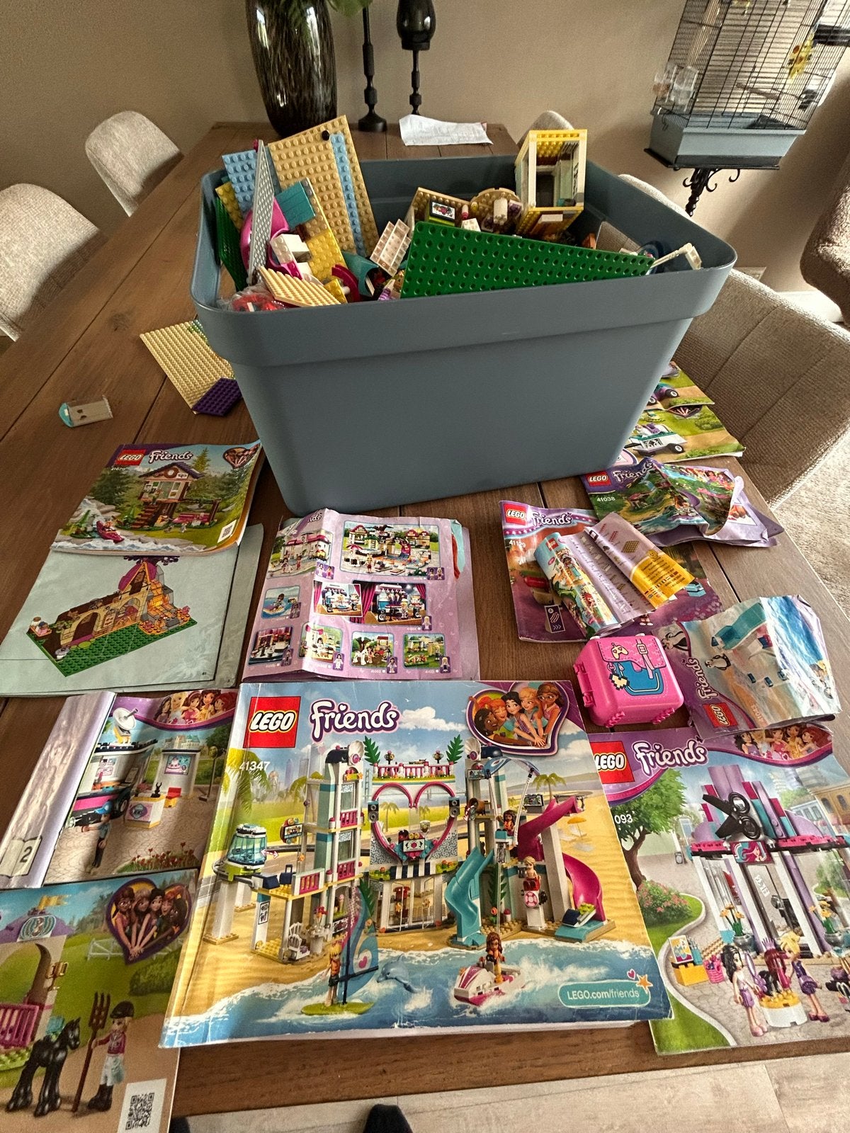 Grote partij LEGO Friends met diverse sets en handleidingen, Ophalen of Verzenden, Gebruikt