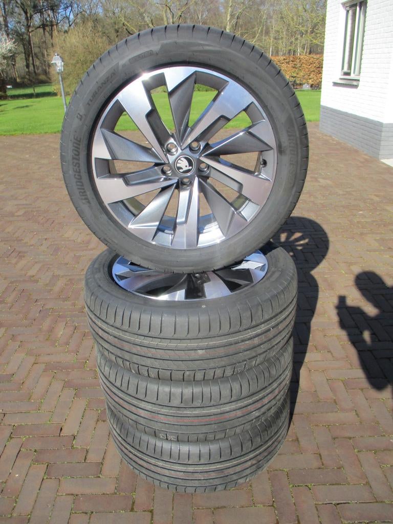 NIEUW Originele Skoda Kodiaq 19 inch velgen zomer Halti 2026, Banden en Velgen, Nieuw, 235 mm, Personenwagen