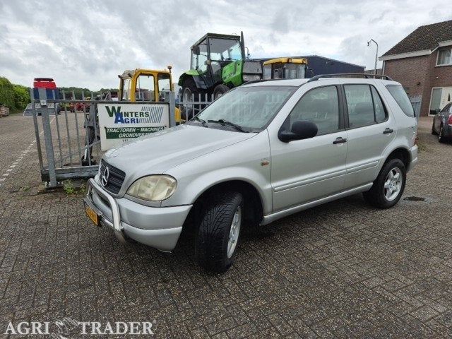 Mercedes ML 320 benzine, Auto's, Mercedes-Benz, Automaat, Bedrijf, 3200 cc, 1955 kg