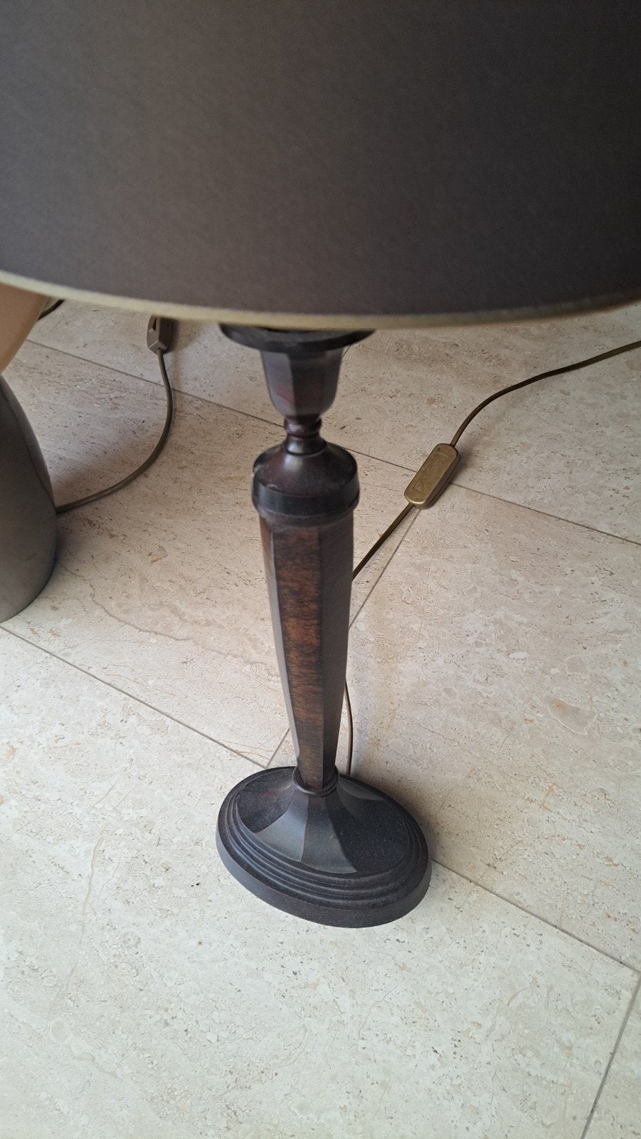 Art deco/ Tiffanny  tafellamp met kapje van, Gebruikt, Metaal, Met kap, Zwart