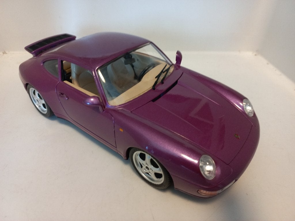 Porsche 911 Carrera 1993 Bburago 1:18 modelauto 145, Hobby en Vrije tijd, Modelauto's | 1:18, Ophalen of Verzenden, Zo goed als nieuw