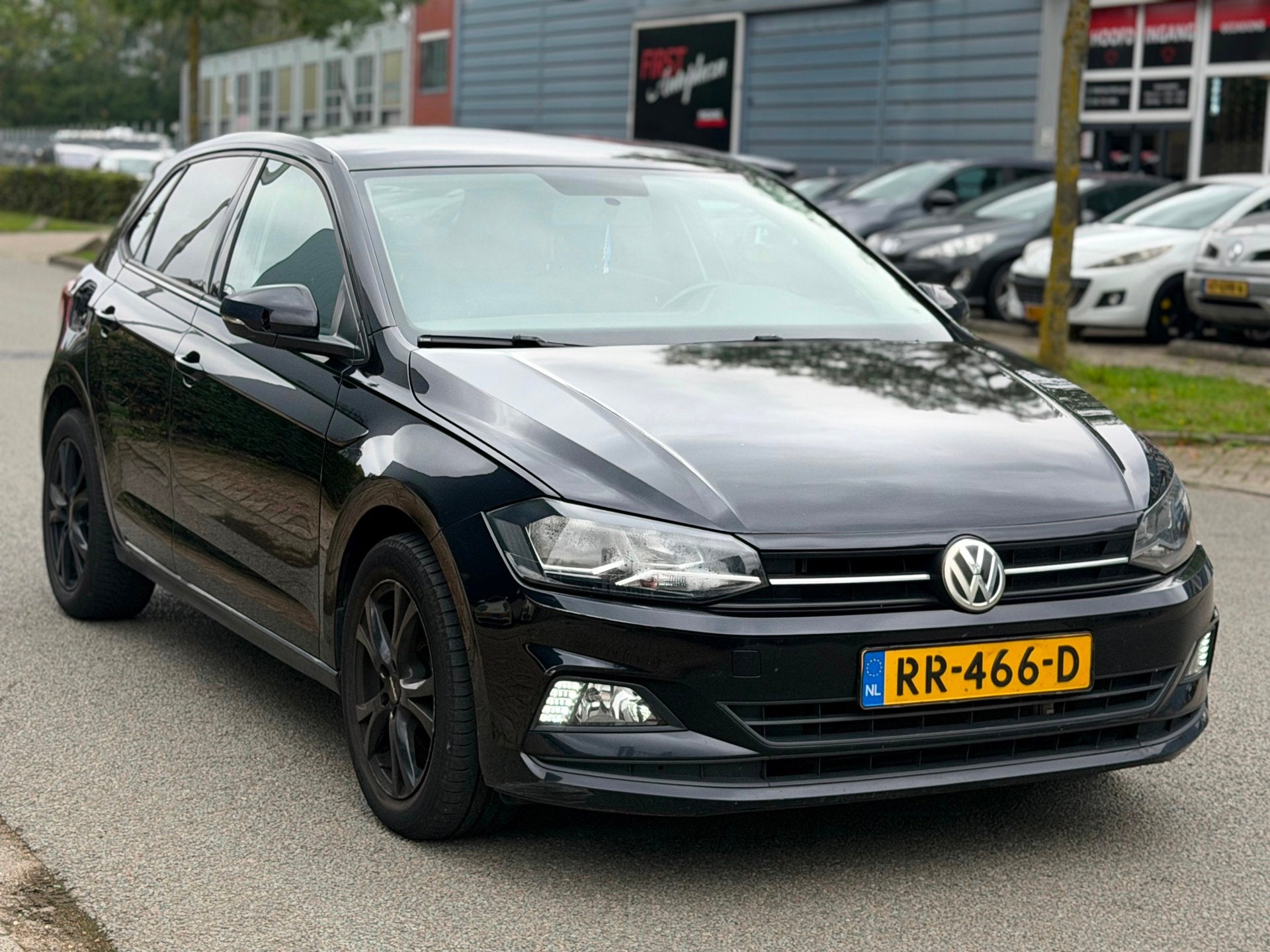 Volkswagen Polo 1.6 TDI Comfortline CAMERA/NAVI/CRUISE | EXP, Voorwielaandrijving, Stof, Gebruikt, Zwart