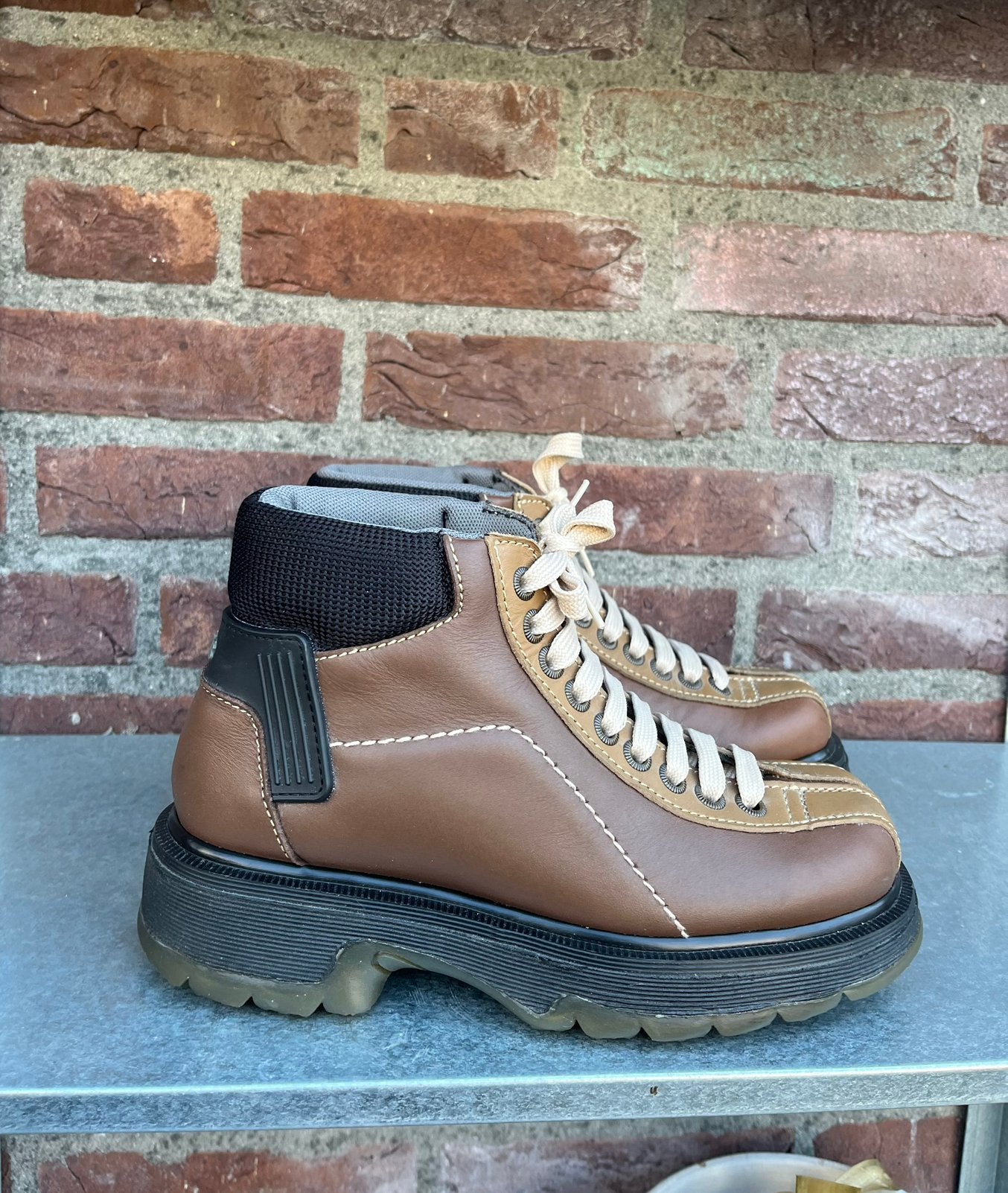 Dr. Martens 9793 MIE Chunky boots maat Uk 4/ Eu 37, Dr. Martens, -, Lage of Enkellaarzen, Ophalen of Verzenden