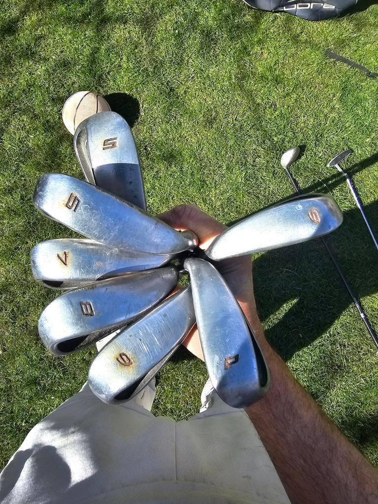 Nike Ignite golf setje met extra clubs en caddy, Sport en Fitness, Ophalen