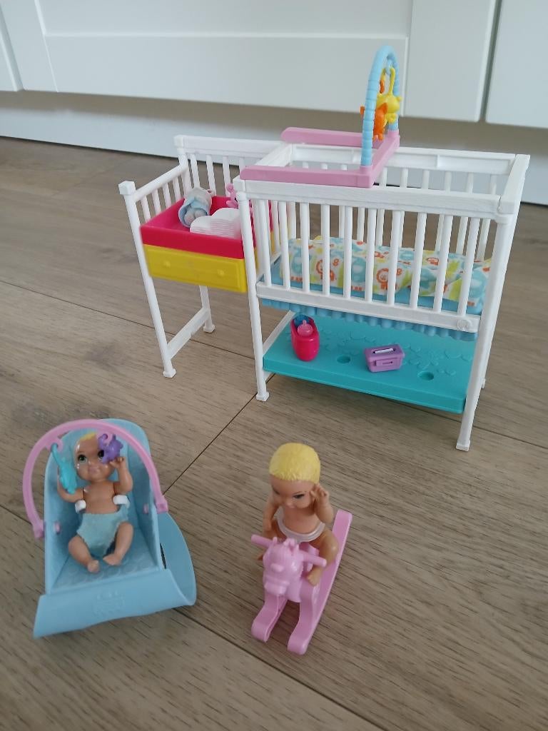 Barbie babykamer met twee baby's, Kinderen en Baby's, Ophalen, Gebruikt, Barbie