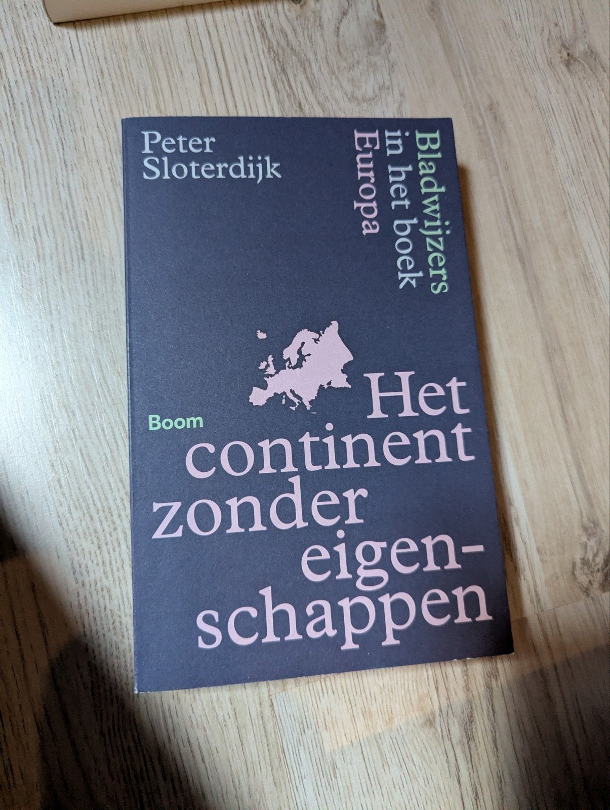 Het continent zonder eigenschappen - Peter Sloterdijk, Ophalen of Verzenden, Peter Sloterdijk