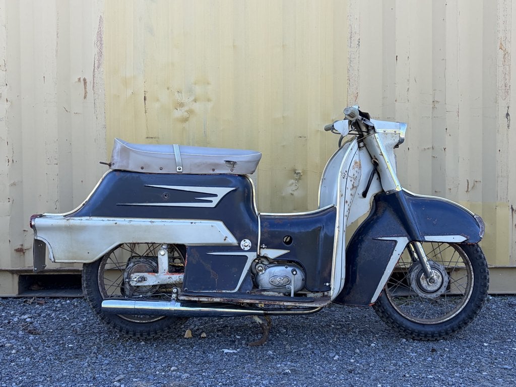 Superia Jet 1965, Maximaal 45 km/u, 49 cc, 2 versnellingen, Ophalen