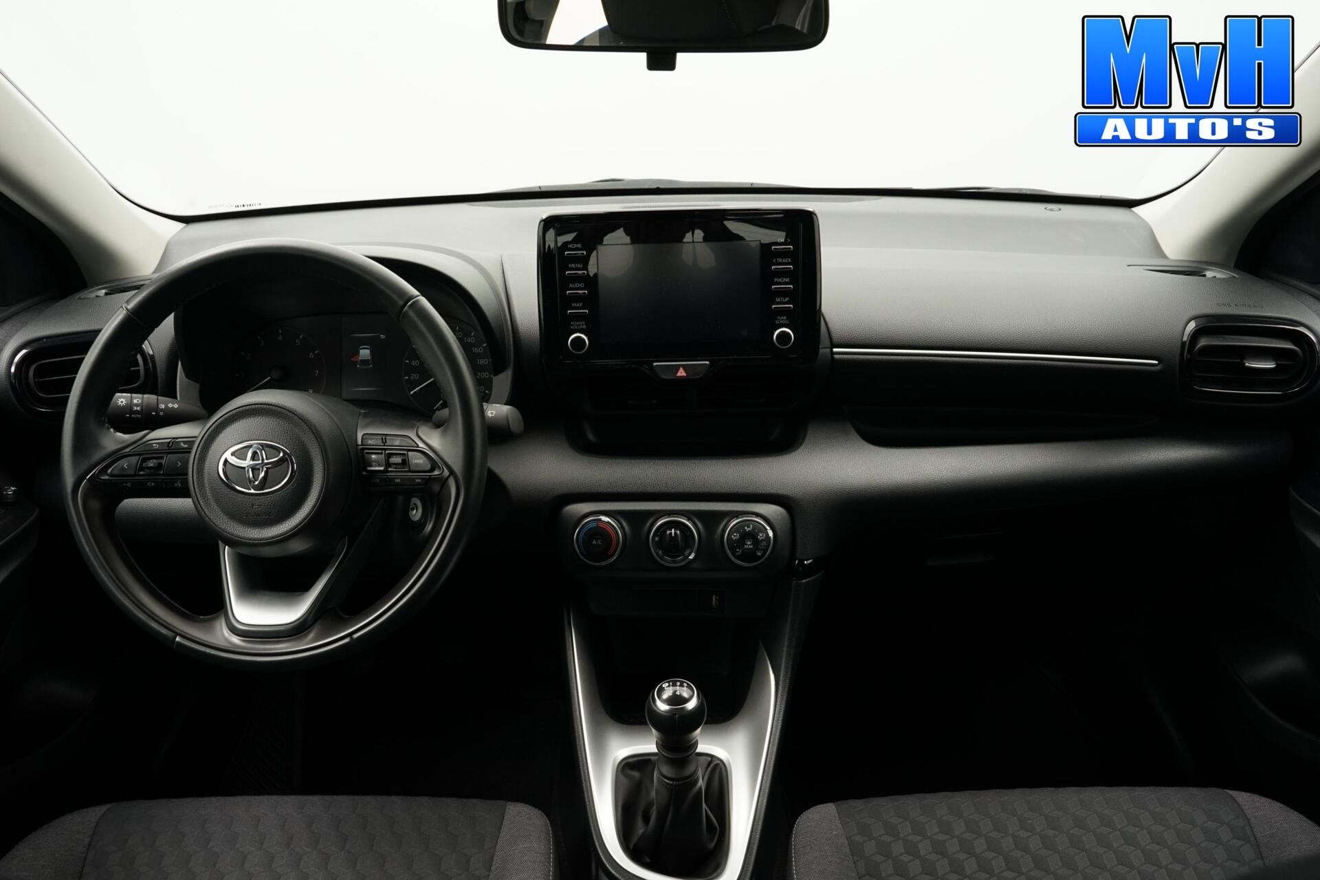 Toyota Yaris 1.5 VVT-i Active|CAMERA|ADAP.CRUISE|CARPLAY|NAP, Auto's, Voorwielaandrijving, Euro 6, Met garantie (alle), Bedrijf