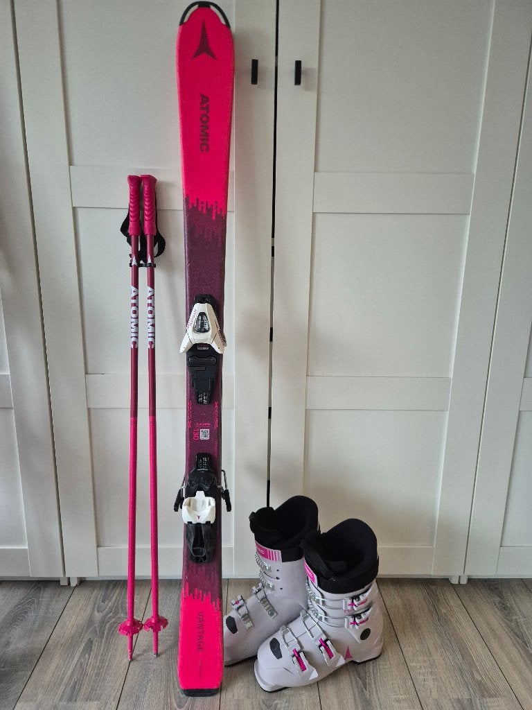 Atomic Meisjes Skiset | 130 cm |Skischoenen 24/24,5 |Stokken, Ophalen, Gebruikt, 100 tot 140 cm, Atomic