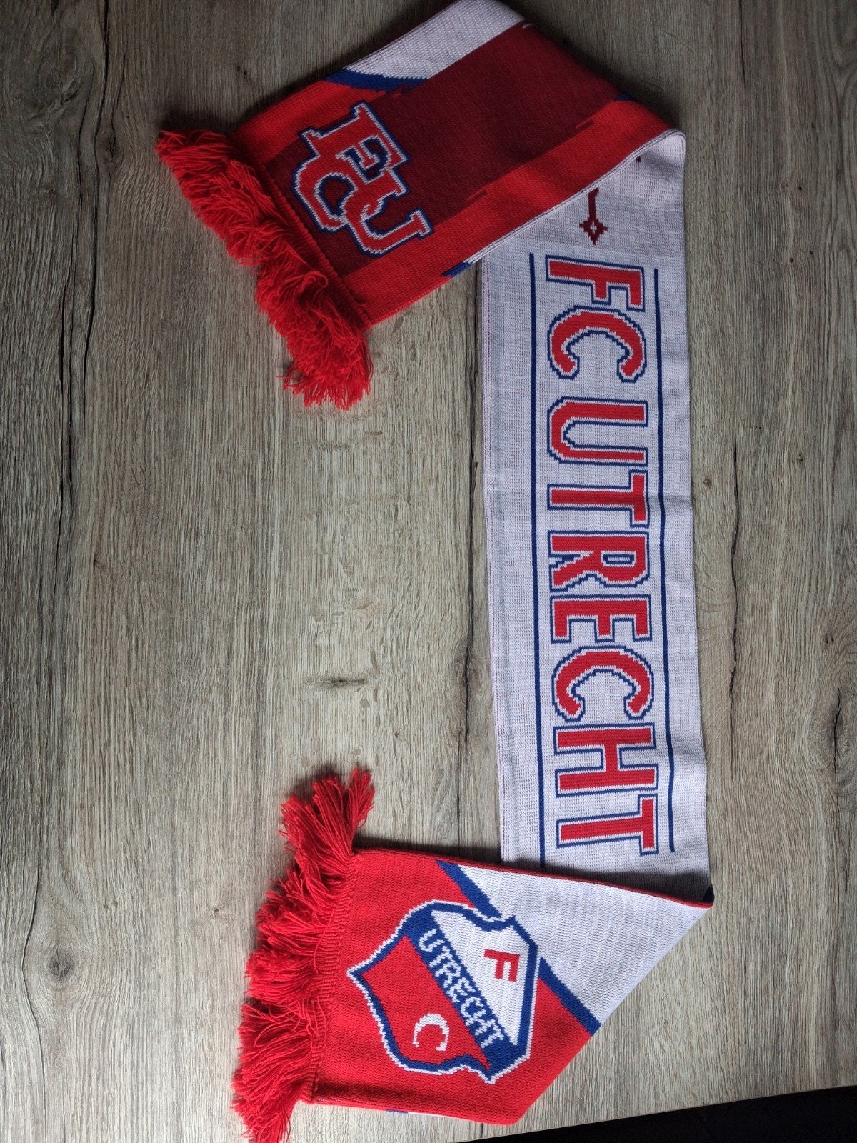 FC Utrecht Sjaal - Voetbal Fan Sjaal, FC Utrecht, Ophalen, Gedragen, Sjaal