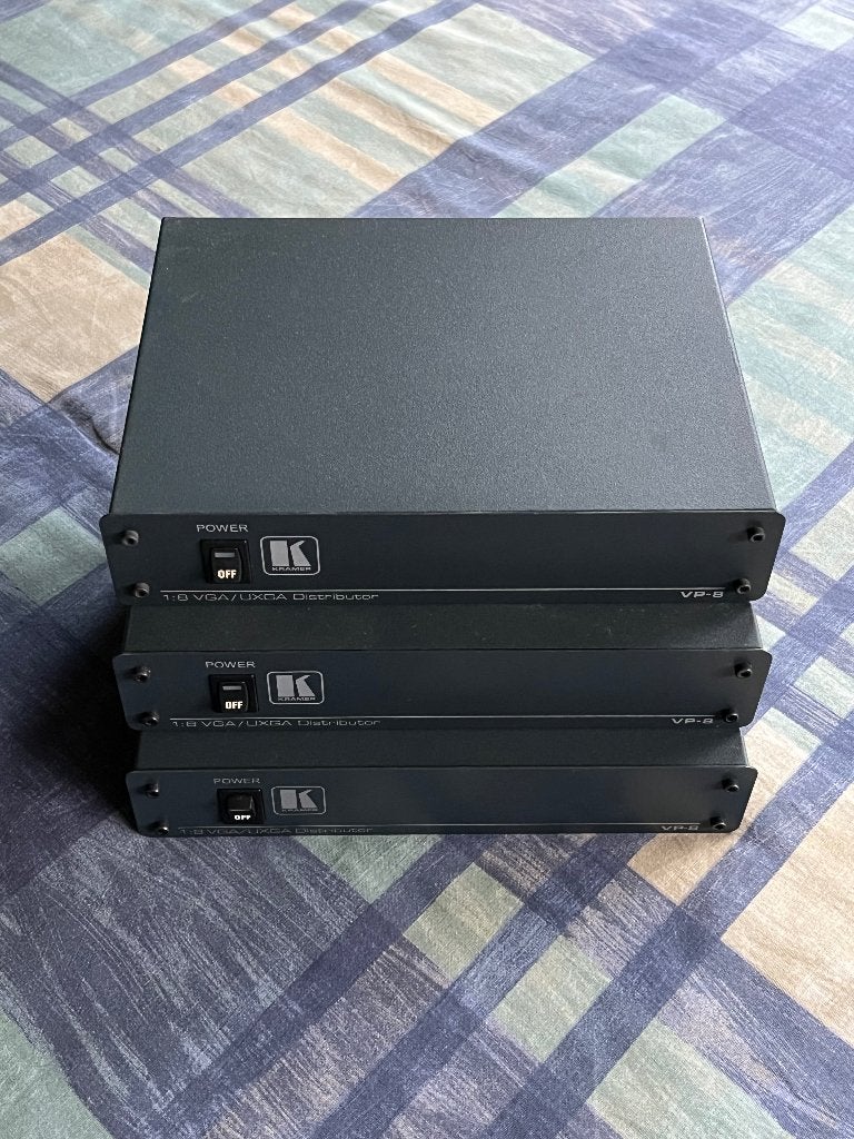 Kramer VP-8 1:8 VGA/UXGA Video Distributor DA (3x), Ophalen of Verzenden, Gebruikt