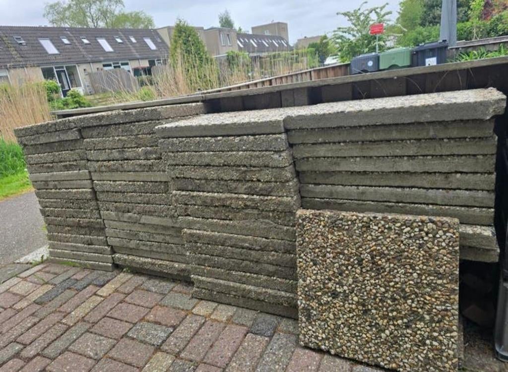 Gebruikte terrastegels met grind, Ophalen of Verzenden, Gebruikt, Beton, Terrastegels