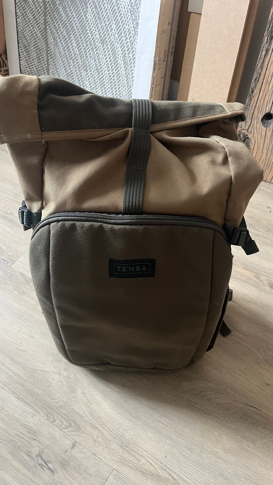 Tenba Fulton V2 16L Tan/Olive, Audio, Tv en Foto, Ophalen, Rugtas, Tenba, Zijvakken
