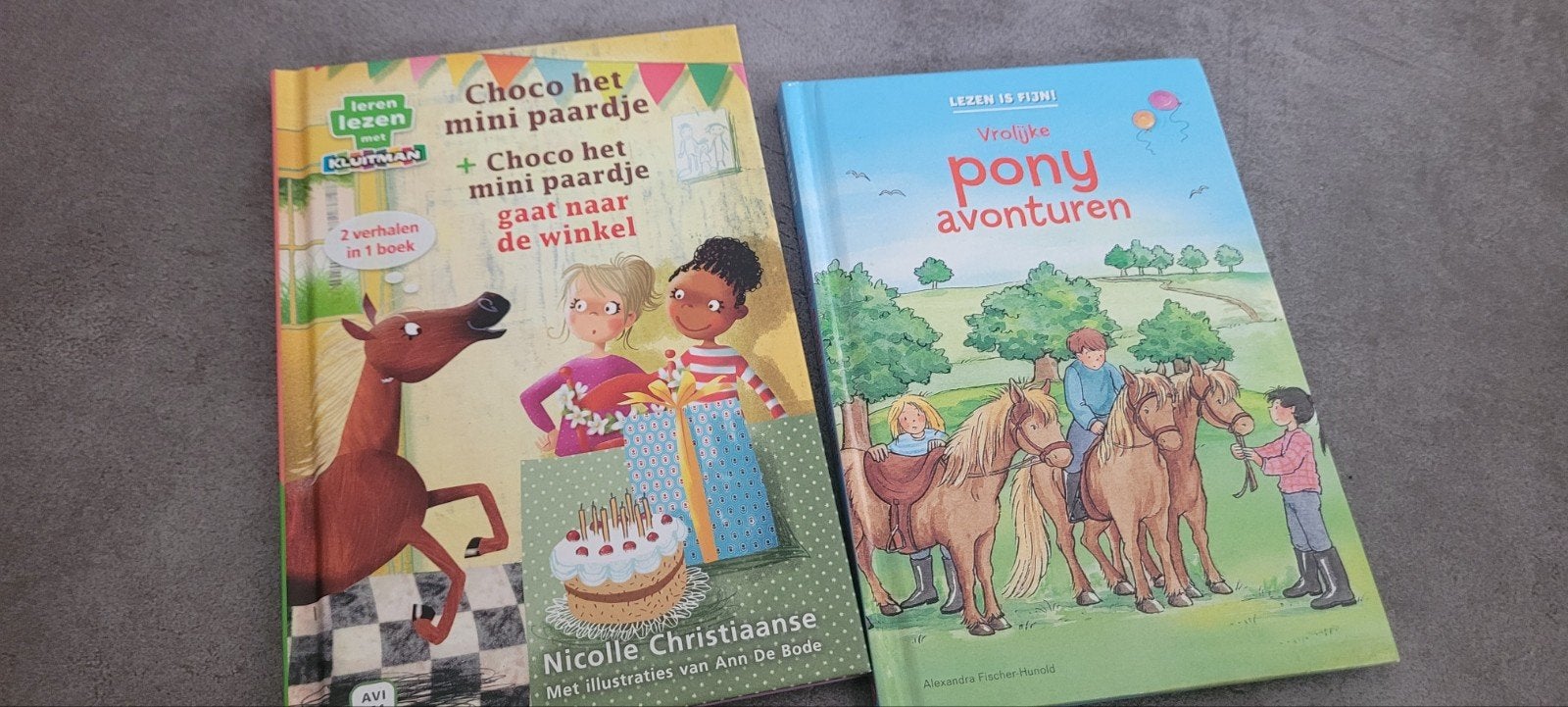 2 kinderboek Choco het mini paardje & Vrolijke pony avontu, Ophalen of Verzenden, Gelezen, Nicolle Christiaanse, Fictie algemeen