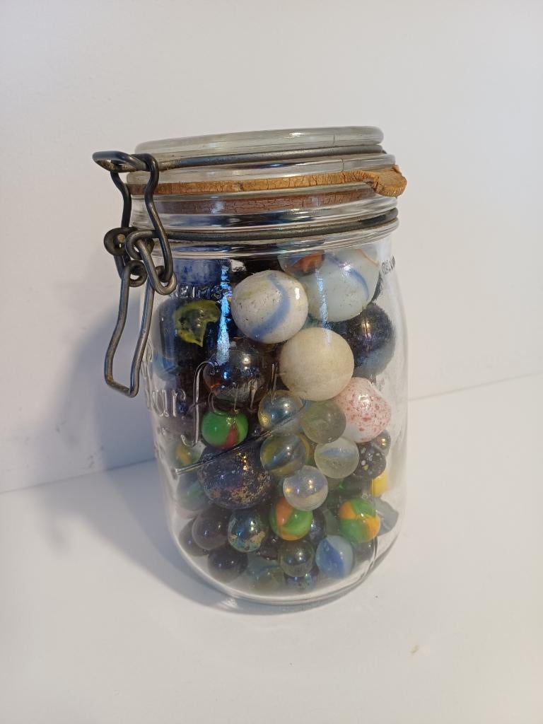 Knikkers en boetsers in glazen pot, retro / vintage, Ophalen of Verzenden, Huis en Inrichting