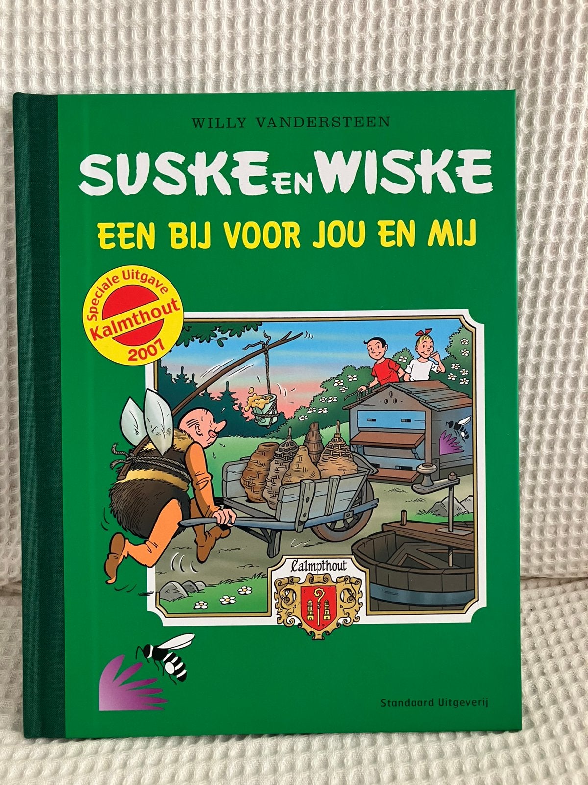 Een bij voor jou en mij luxe groene uitvoering, Eén stripboek, Ophalen of Verzenden, Nieuw