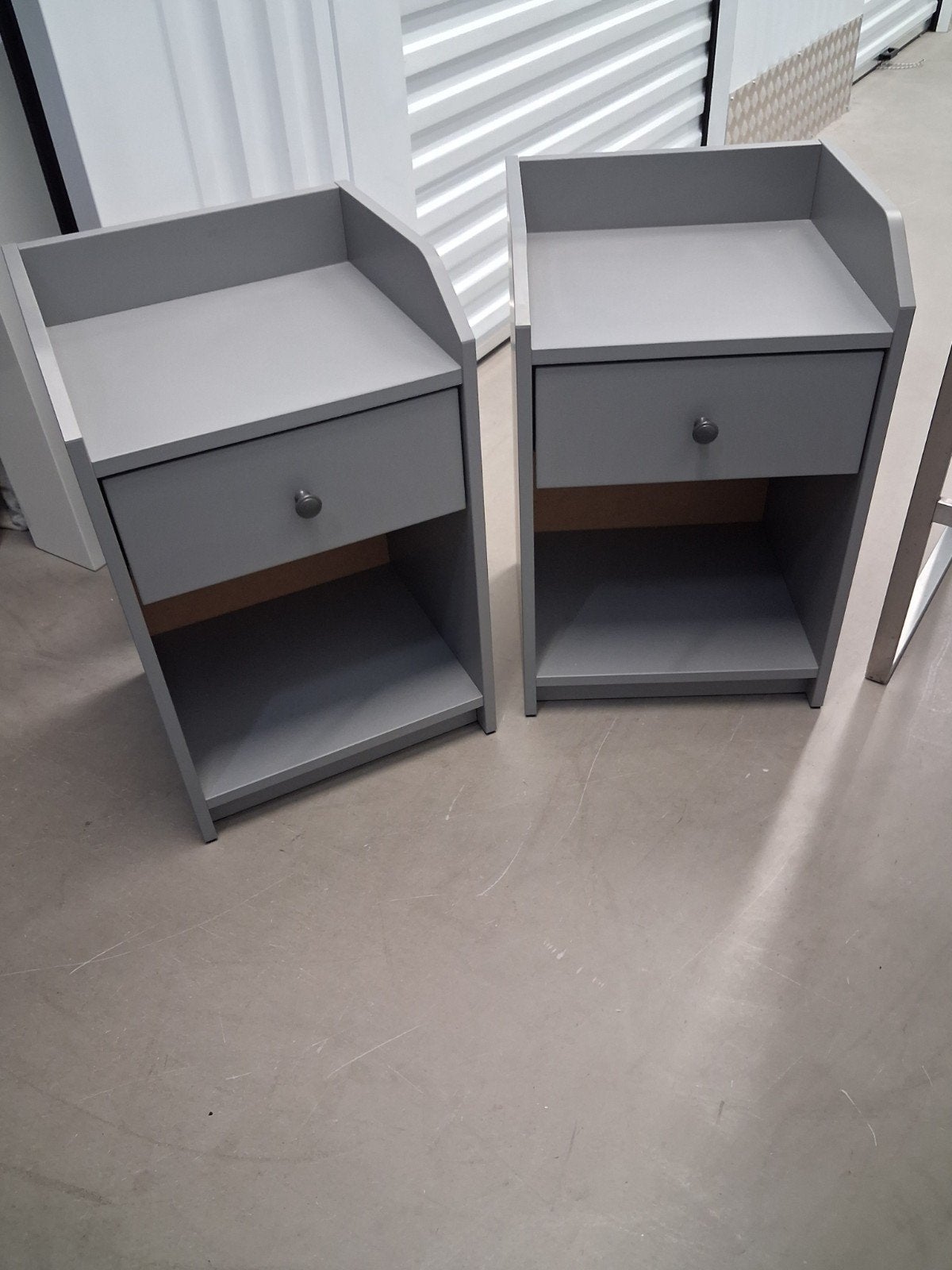 2 nette nachtkastjes met lade 40x63x36 cm, Ophalen, Zo goed als nieuw, Minder dan 45 cm