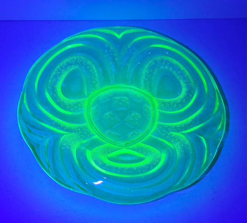 Uranium glas schaal, Antiek en Kunst, Ophalen of Verzenden