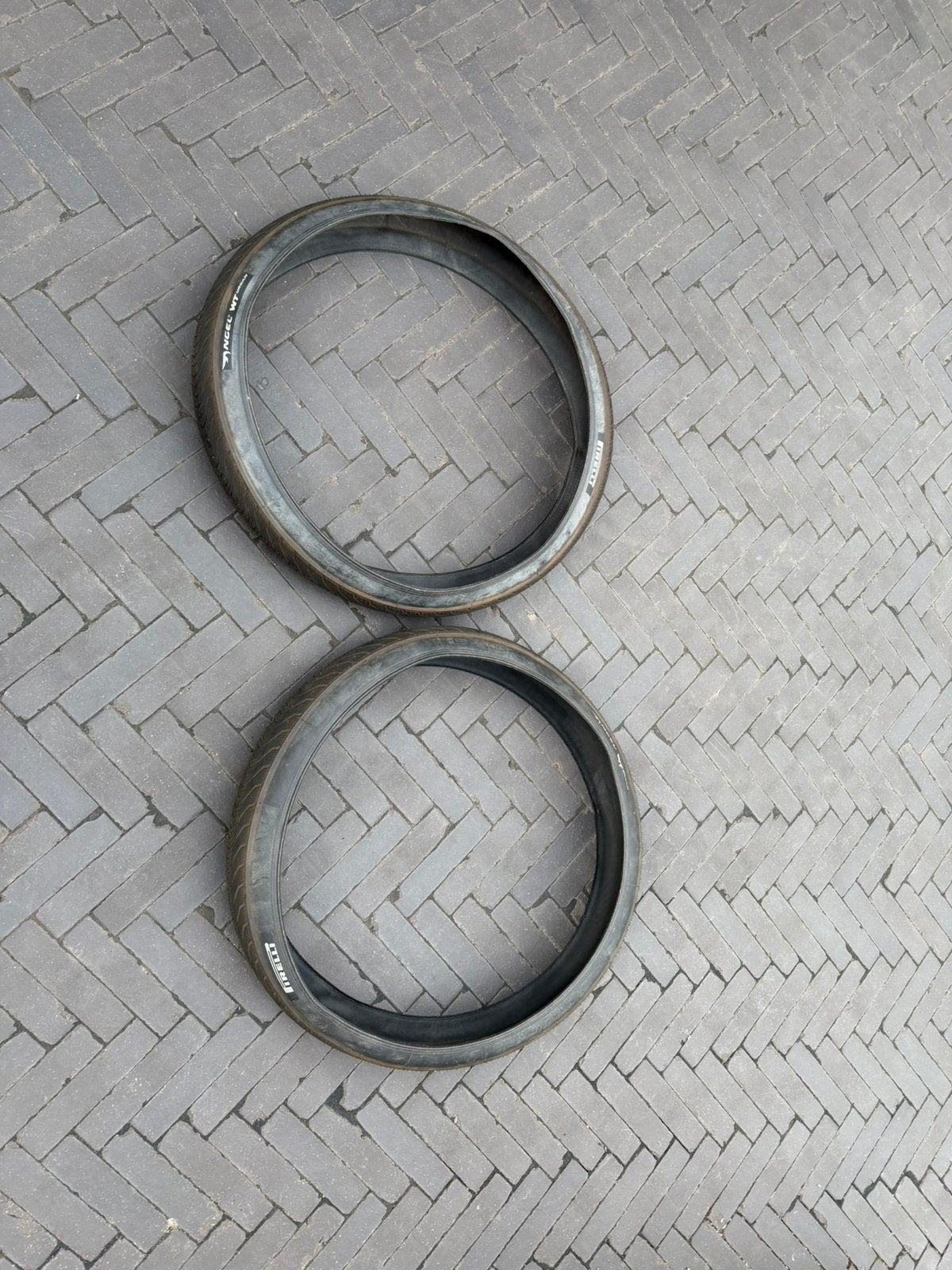 Pirelli angel wt banden zgan, Fietsen en Brommers, Fietsonderdelen, Ophalen, Elektrische fiets, Band
