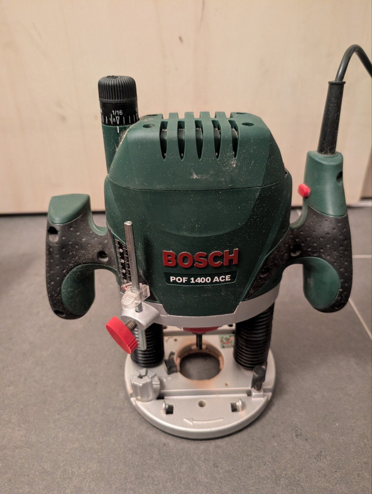 Bosch POF 1400 ACE Bovenfrees met accessoires, Gebruikt, Ophalen of Verzenden, Bovenfrees, Bosch