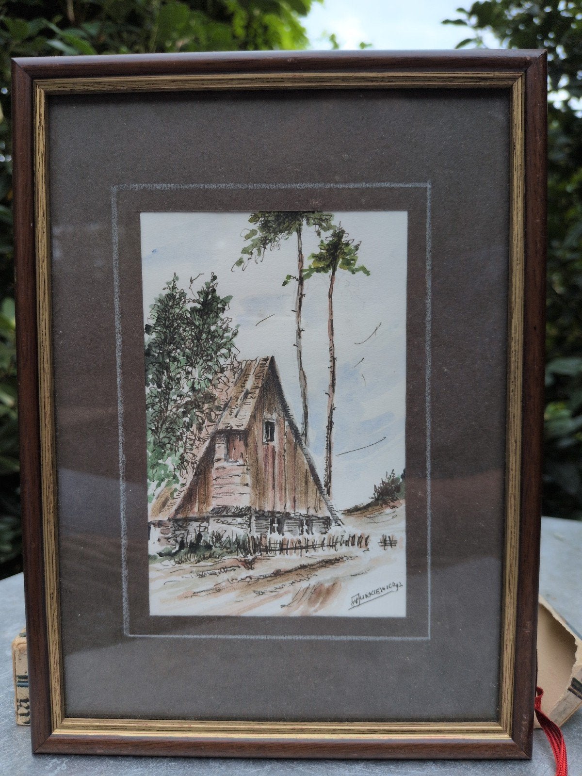 ingelijste Aquarel: hut en dennenbomen (1992), Antiek en Kunst, Ophalen of Verzenden