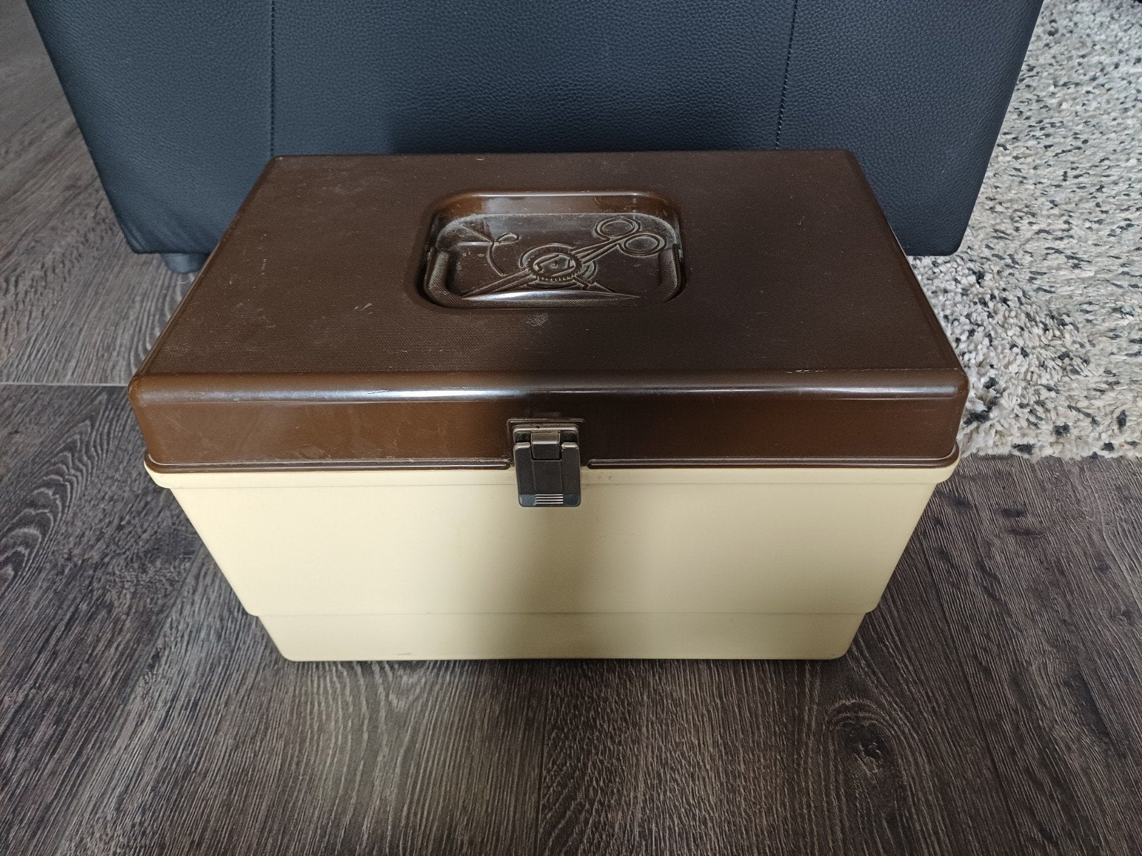 Vintage Naaidoos incl. inhoud, Hobby en Vrije tijd, Naaien en Fournituren, Ophalen of Verzenden, Gebruikt, Overige typen