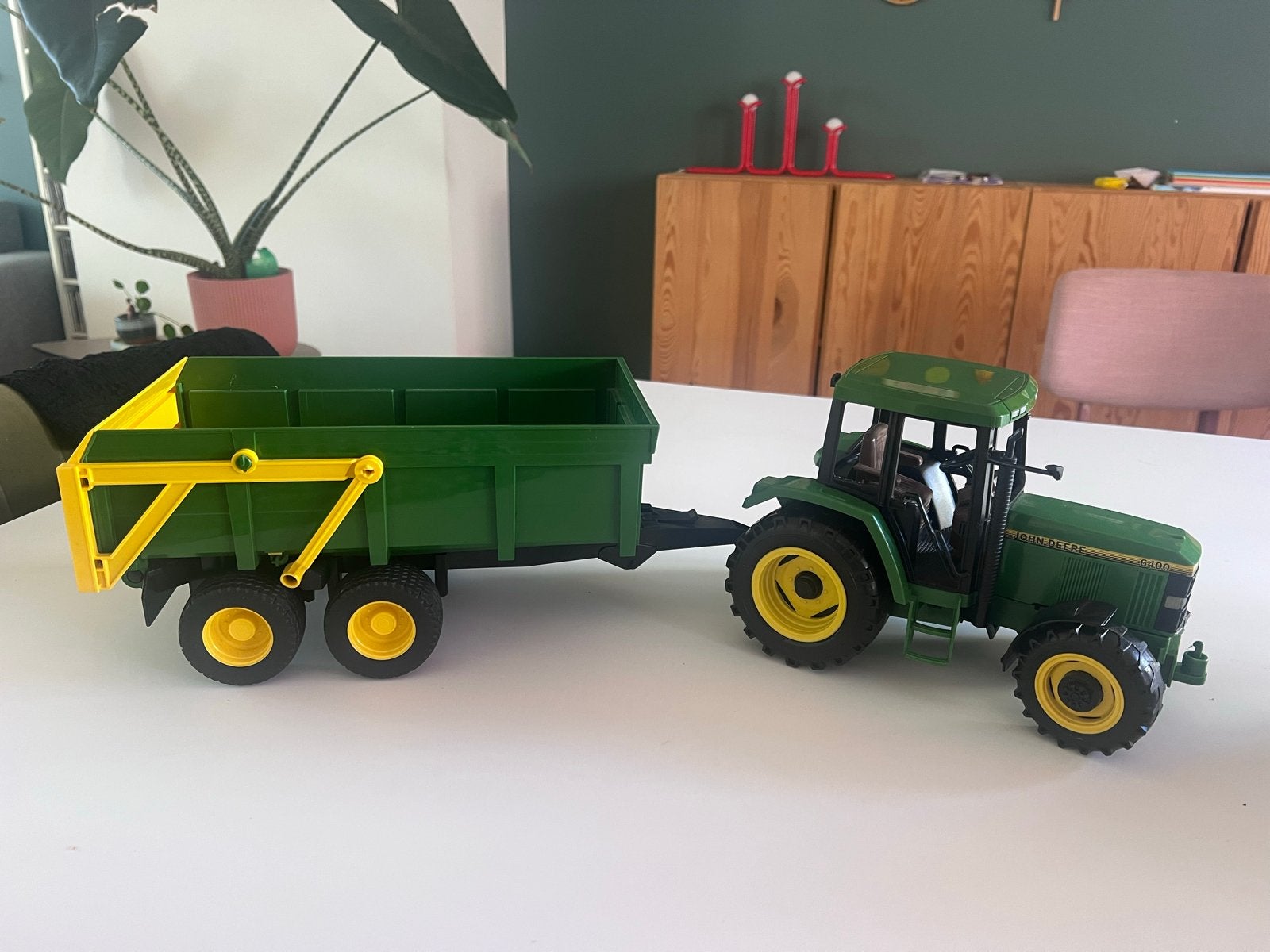 Bruder John Deere 6400 met kiepkar, Ophalen, Gebruikt