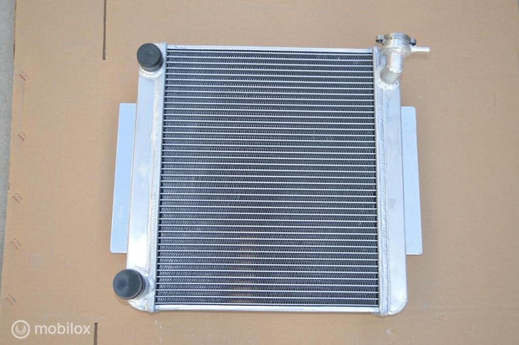 Radiateur Celica GT TA22/TA23 2T 1.6L MT 1973-1978 74 75 76, Nieuw, Ophalen of Verzenden