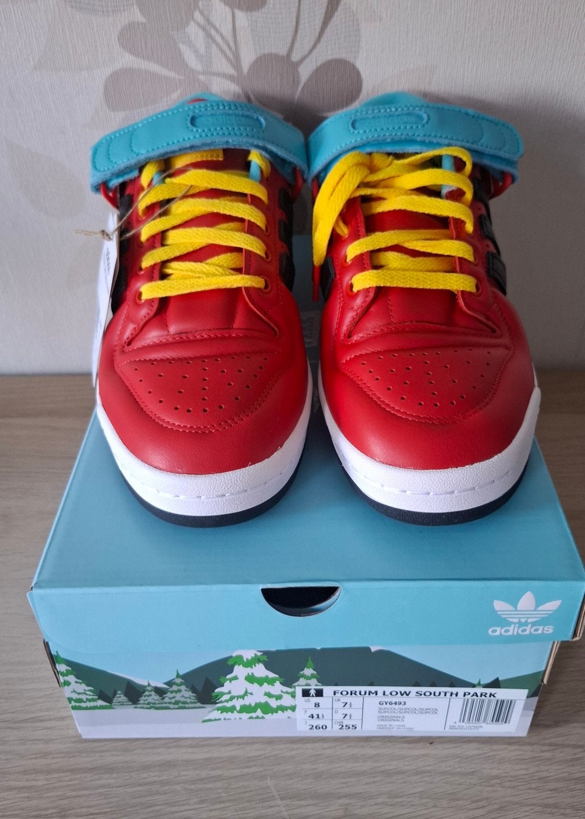 Sneaker Adidas x South Park Forum Low Cartman maat 41⅓ NIEUW, Kleding | Heren, Overige kleuren, Verzenden, Nieuw, Sneakers of Gympen