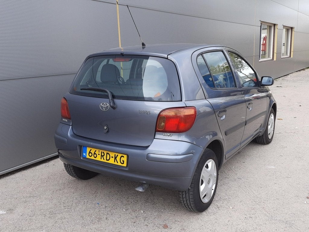 Toyota Yaris 1.0 VVT-i S-Line 5-Deurs Nieuwe APK ✅, Gebruikt, 31 €/maand, 4 cilinders, Origineel Nederlands