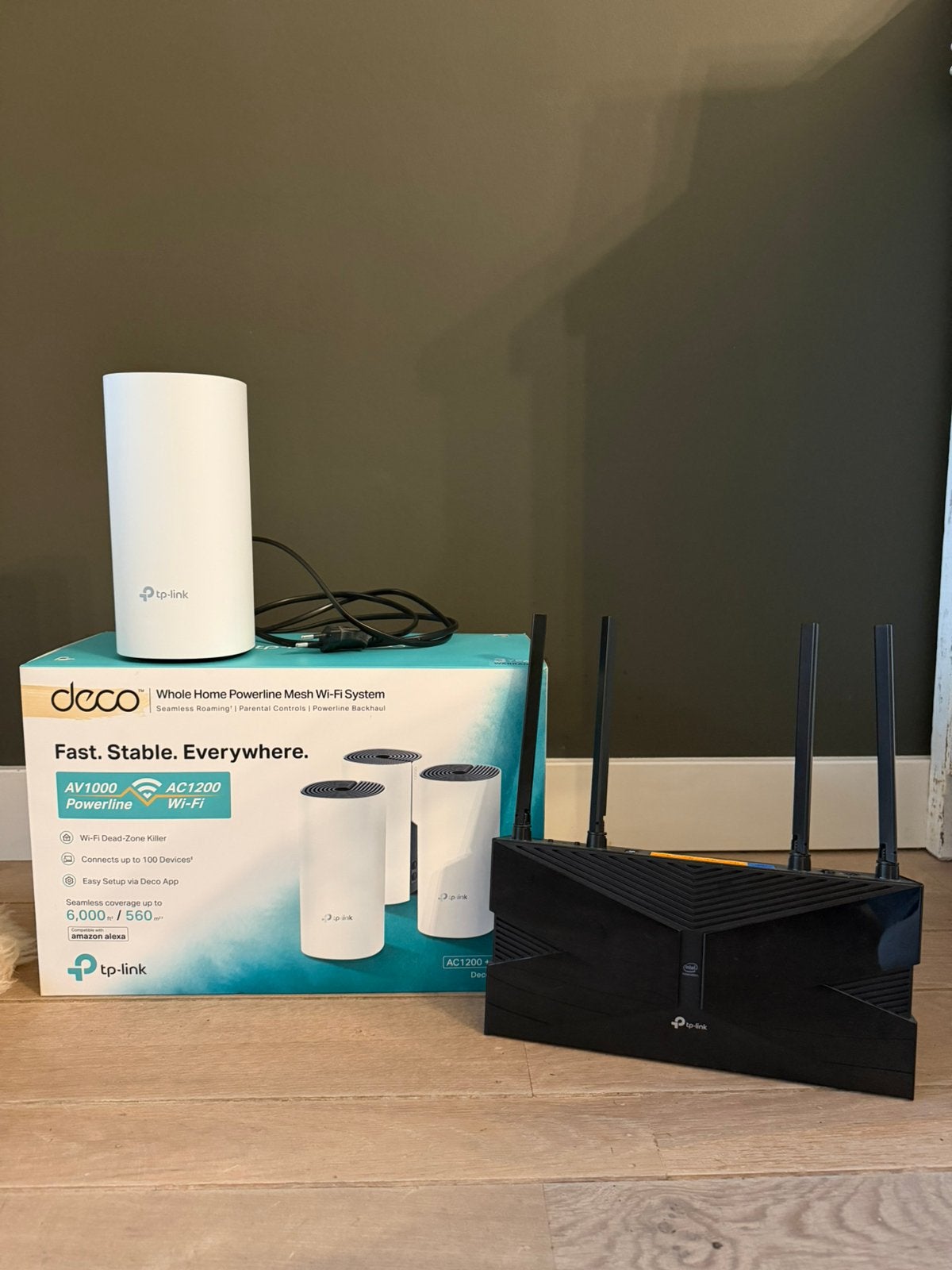 Tp link router en 3 wi-fi boosters, Computers en Software, Ophalen, Zo goed als nieuw