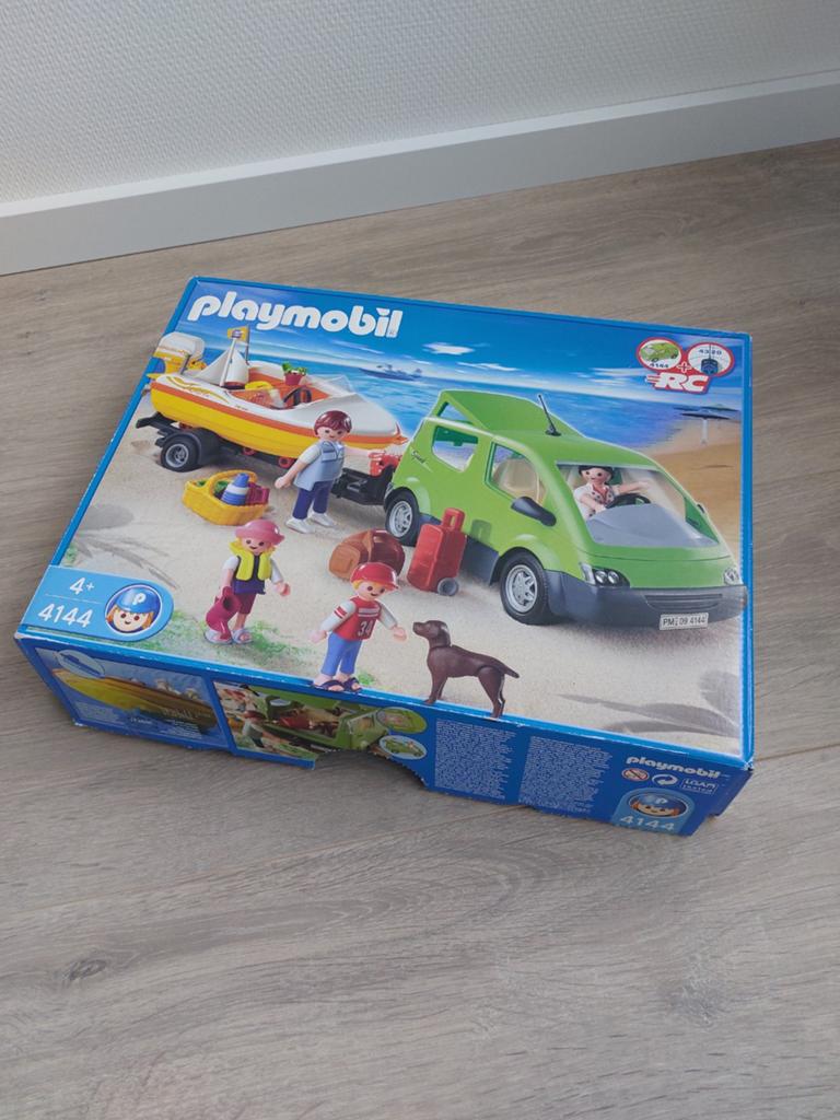 Playmobil Gezinswagen met boot 4144 (99% compleet), Kinderen en Baby's, Speelgoed | Playmobil, Ophalen of Verzenden, Zo goed als nieuw