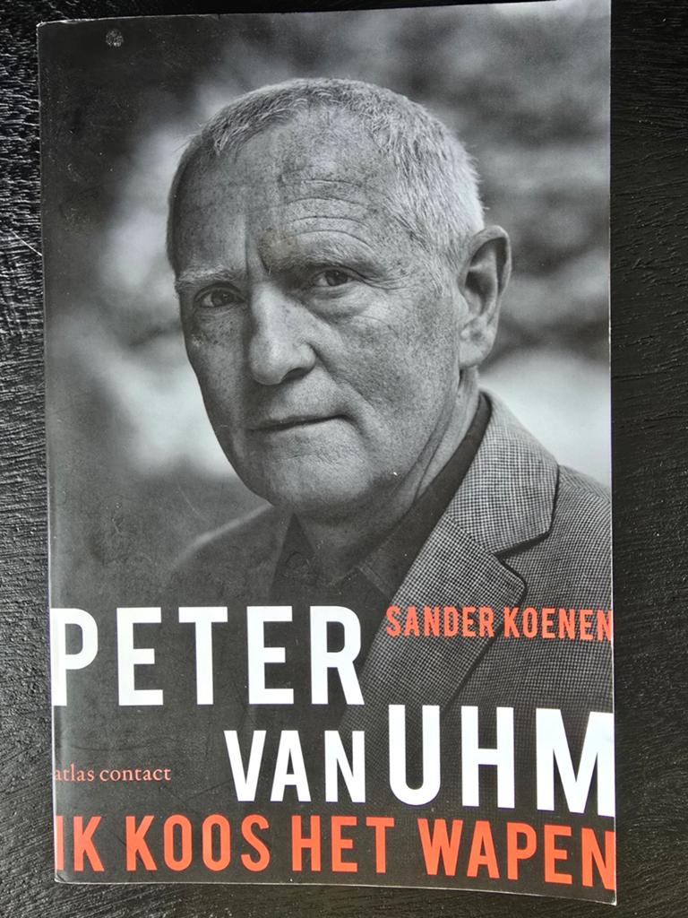 Sander Koenen - Peter van Uhm: ik koos het wapen, Boeken, Ophalen of Verzenden, Zo goed als nieuw, Sander Koenen