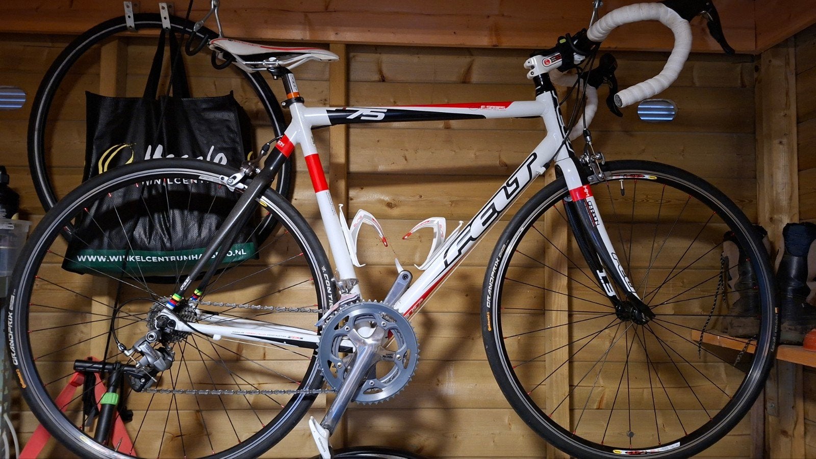 Felt F75 racefiets Ultegra/105 carbon met helm, Ophalen of Verzenden