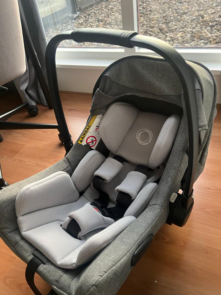 Bugaboo Turtle Air by Nuna autostoel met Isofix base, Autogordel of Isofix, Slaapstand, Zo goed als nieuw, 0 t/m 13 kg