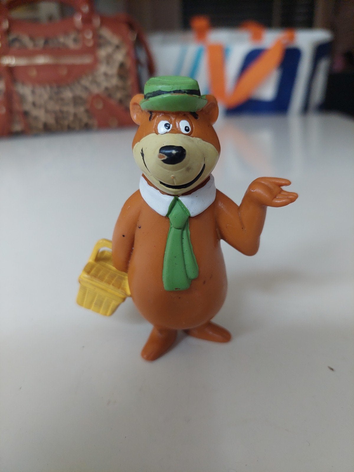 Vintage Yogi Beer PVC figuur van het merk Miniland, 1991,, Ophalen of Verzenden, Zo goed als nieuw