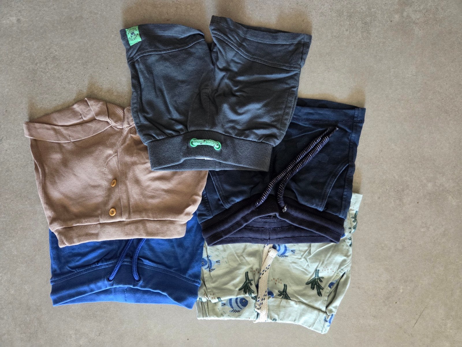 5 korte broeken maat 68, Kinderen en Baby's, Babykleding | Maat 68, Ophalen of Verzenden, Zo goed als nieuw, Jongetje, Broekje