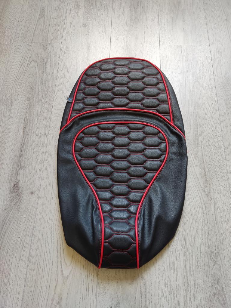Zadelhoes buddydek Vespa Sprint Primavera rood custom NIEUW, Fietsen en Brommers, Brommeronderdelen | Scooters, Info@jynkx.com