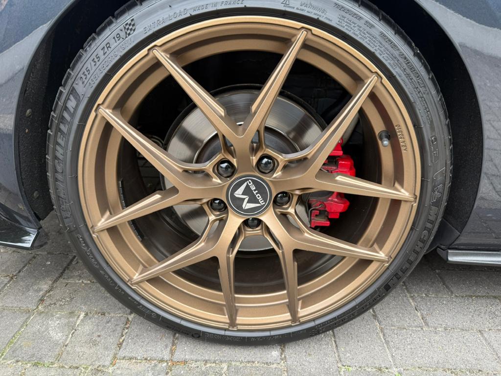 19inch motec ultimate  Michelin pilot sport 4s banden 5x112, Ophalen